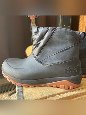 BNWOT THE NORTH FACE Women’s Ankle Boots size 10